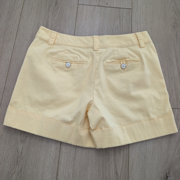 White House Black Market Pale Yellow Mid Rise Cotton Shorts - Picture 9 of 14